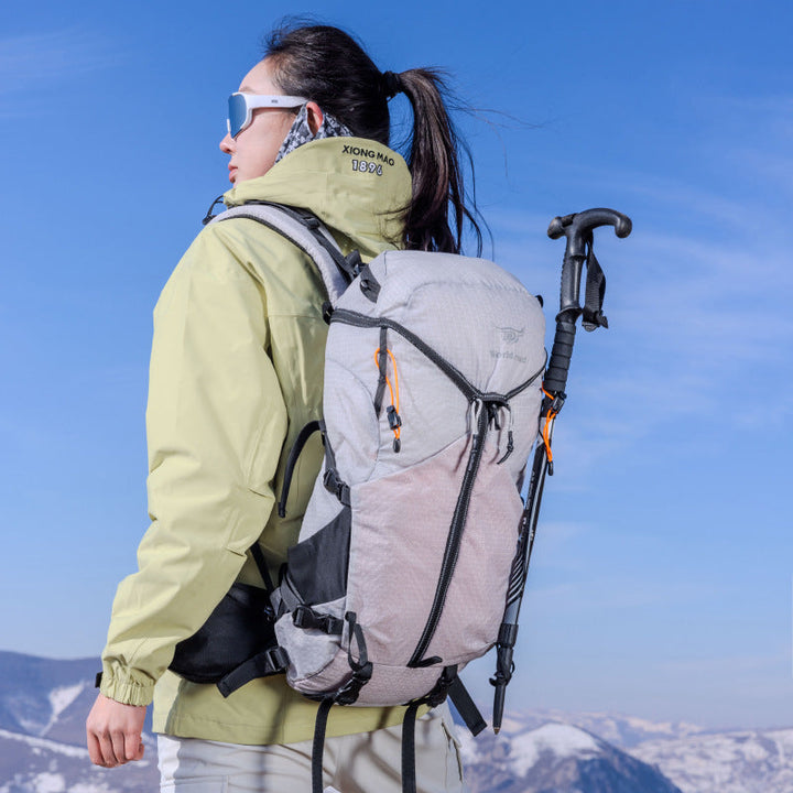 Discover the Ultimate Lightweight Multi-Functional Hiking Backpack
